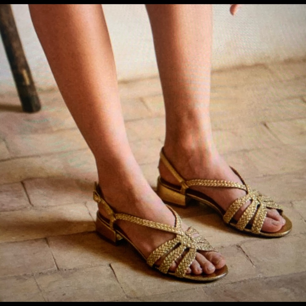 Sezane Rosa Low Sandals in Gold